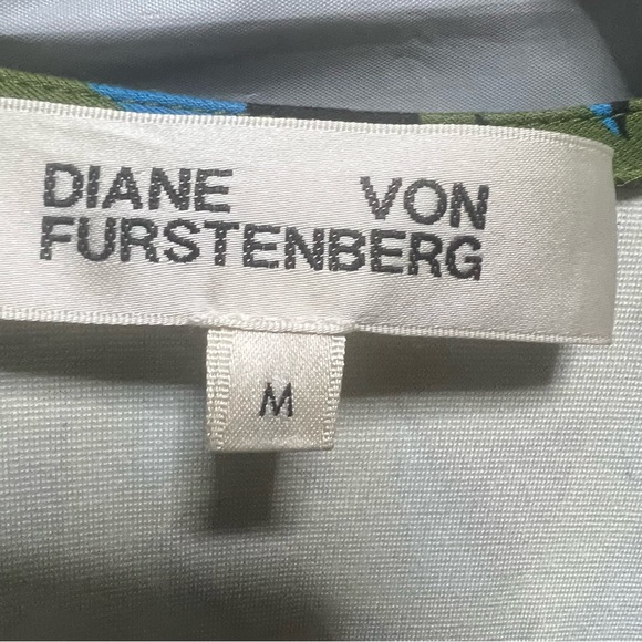 Diane von Furstenberg Gala Green/Turquoise Abstract Geometric Print Wrap Dress - Picture 3 of 5